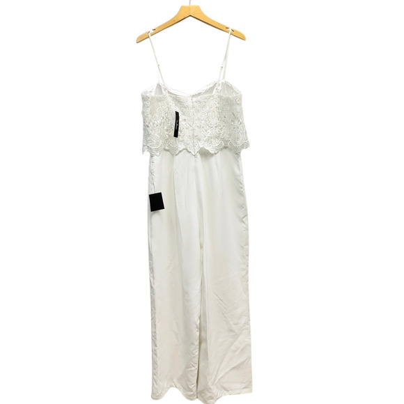 Lulus Exquisite Posture White Floral Embroidered Tiered Jumpsuit size Small NWT - Picture 3 of 6